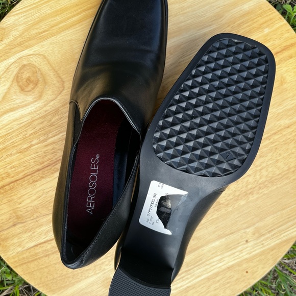 AEROSOLES Black Leather Block Heeled Shoeties - Picture 3 of 5